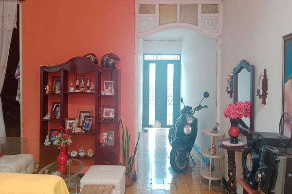 SE VENDE CASA GRANDE ALTAMENTE COMERCIAL EN EL BARRIO ESCOBAR