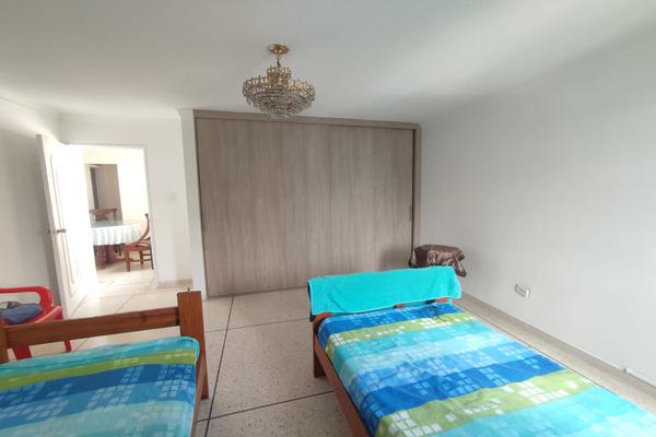 SE VENDEN DOS APARTAMENTOS EN VERSALLES-CALI