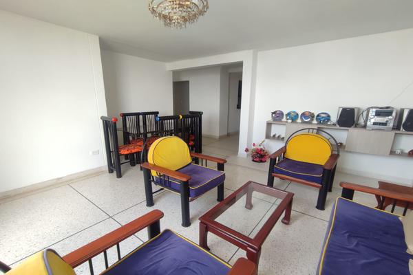 SE VENDEN DOS APARTAMENTOS EN VERSALLES-CALI