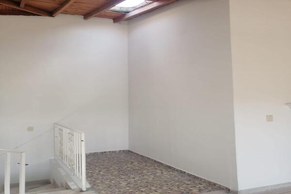 SE VENDE CASA BIFAMILIAR EN EL FATIMA