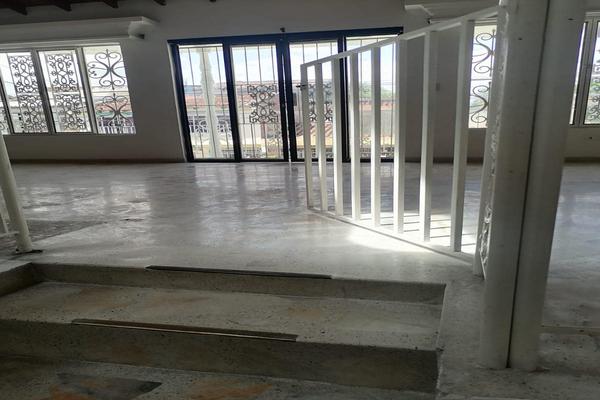 SE VENDE CASA BIFAMILIAR EN EL FATIMA
