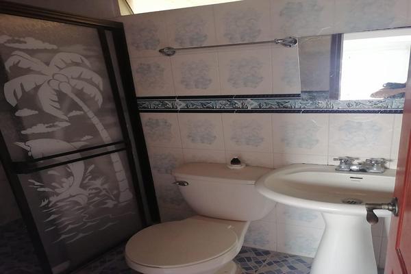 SE VENDE CASA BIFAMILIAR EN EL FATIMA