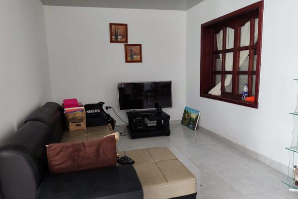SE VENDE CASA ESQUINERA GRANDE EN EL BARRIO LA ESPERANZA