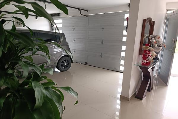 CASA UNIFAMILIAR DE DOS PISOS EN EL ALVERNIA