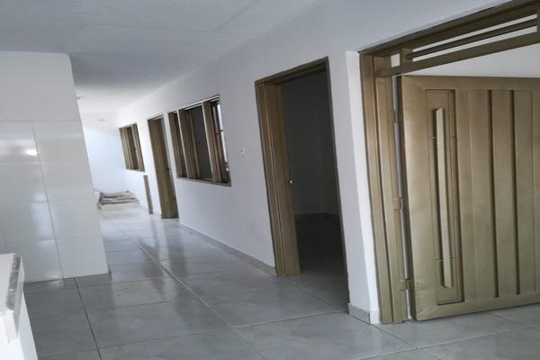 SE VENDE CASA BIFAMILIAR DOBLE RENTA EN BARRIO PRADOS DEL NORTE