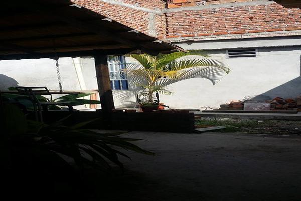 DOCE DE OCTUBRE, SE VENDE CASA GRANDE CON EXCELENTE UBICACION