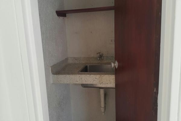 CENTRO SE VENDE LOCAL COMERCIAL