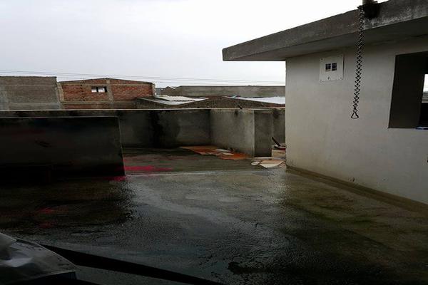 BARRIO SAN BENITO, SE VENDE CASA BIFAMILIAR