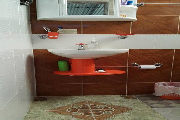 BARRIO SAN BENITO, SE VENDE CASA BIFAMILIAR
