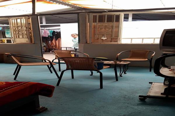 BARRIO SAN BENITO, SE VENDE CASA BIFAMILIAR