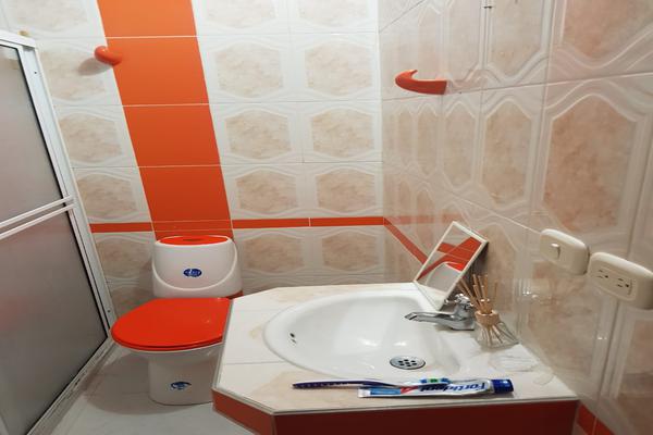 SE VENDE O SE PERMUTA PROPIEDAD MULTIFAMILIAR EN EL CONDOR 2.