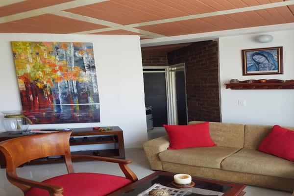 SE VENDE O SE PERMUTA PROPIEDAD MULTIFAMILIAR EN EL CONDOR 2.